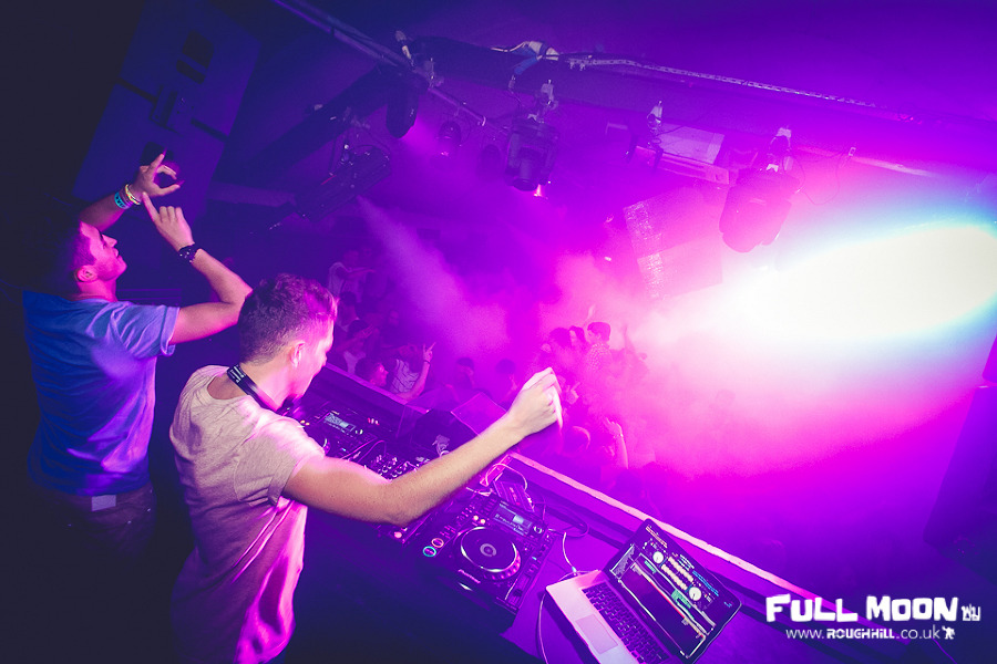 IMAGE: http://payload91.cargocollective.com/1/3/110609/4120154/mission-20-09-2012-251_900.jpg